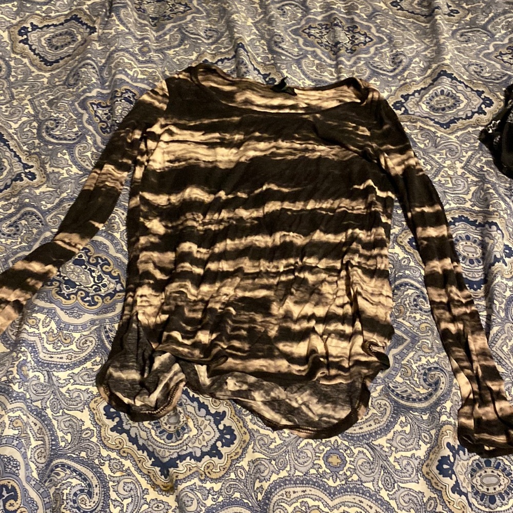 Long sleeve shirt